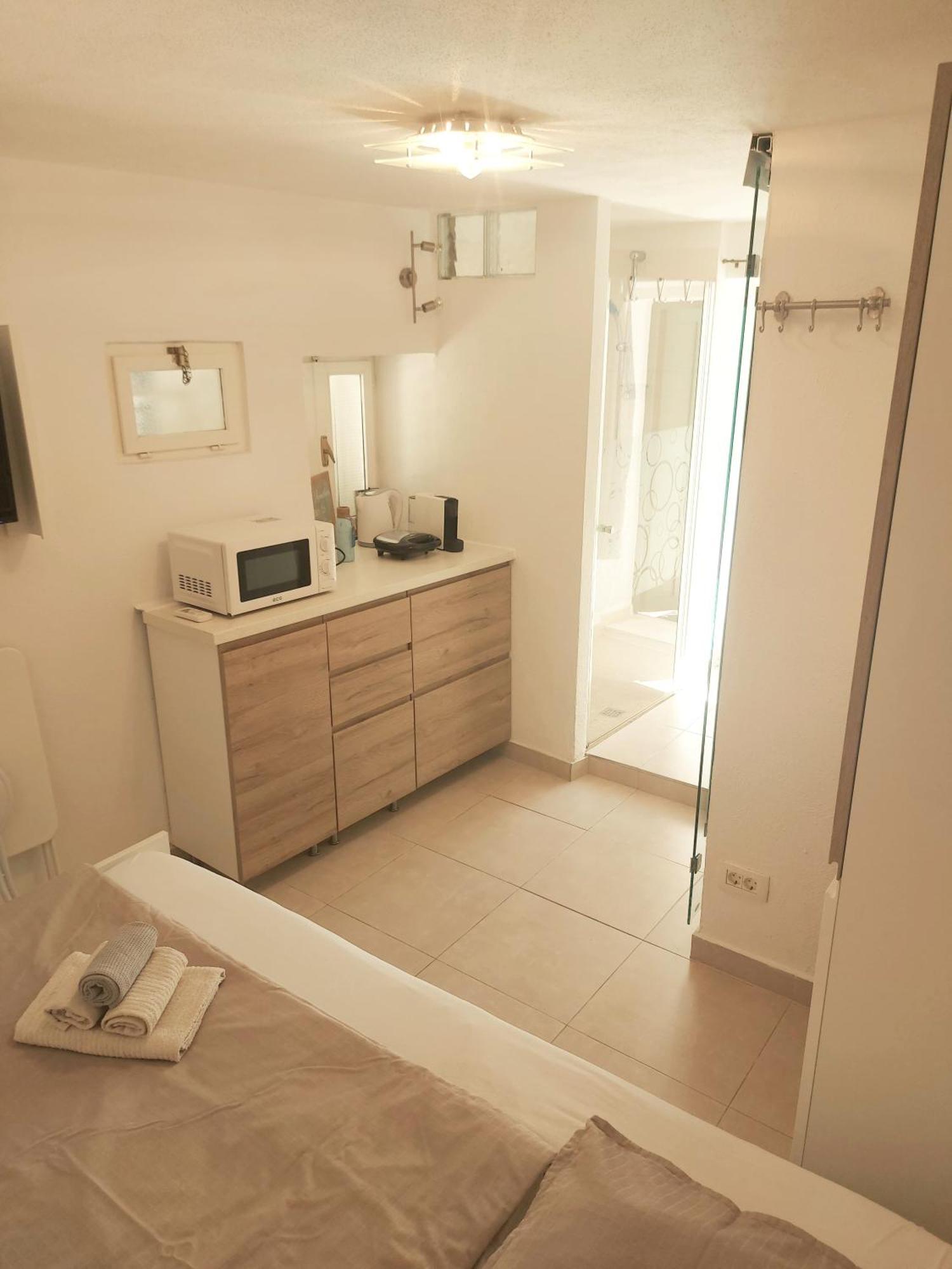 Little Palmina Hotel Split Room photo